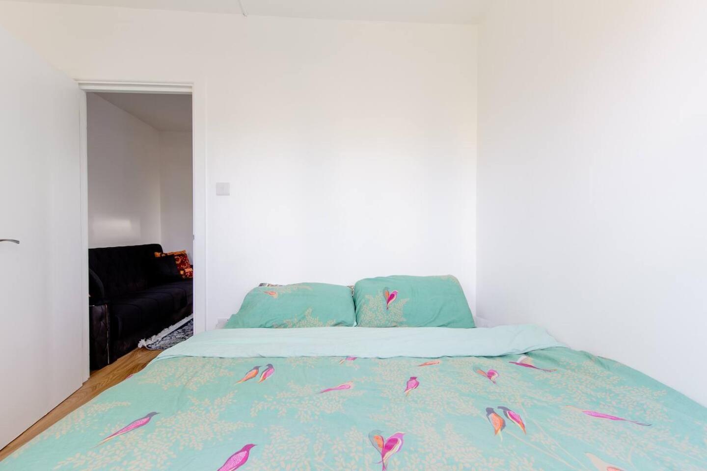 Apartamento *brand New 1 Bedroom Flat In London*